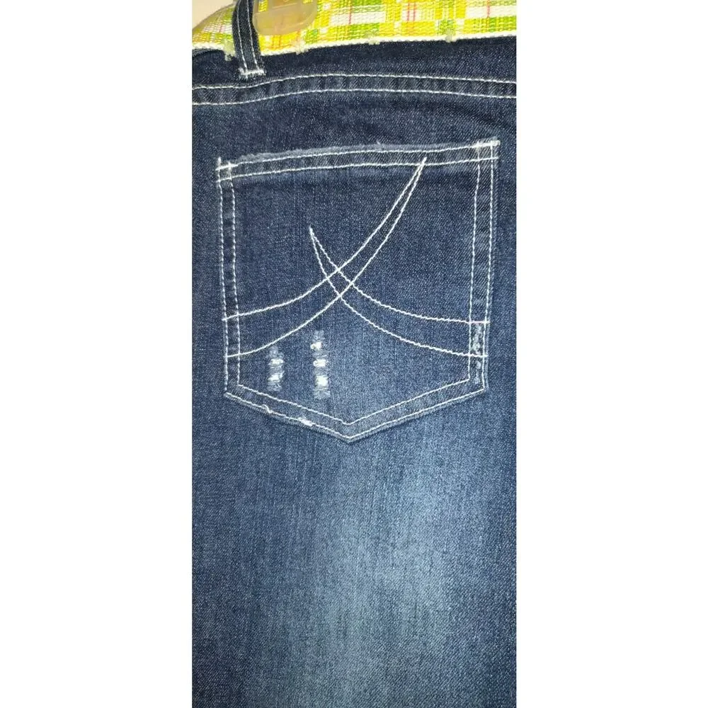 NWT Patchwork Denim Jeans OLD SKOOL URBAN Wide Hem ARTSY Distressed Rips Sz 5/6 - Picture 15 of 16